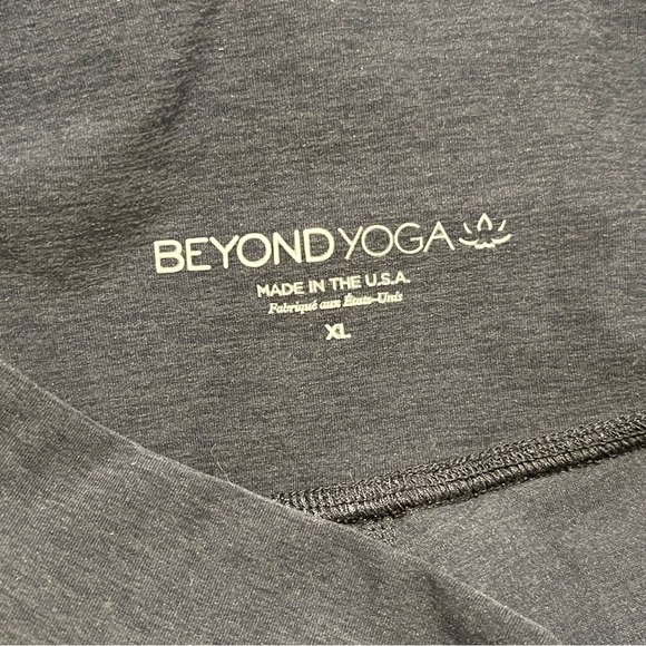 BEYOND YOGA Spacedye Caught In The Midi High Waisted Legging - Nocturnal… - Picture 7 of 9